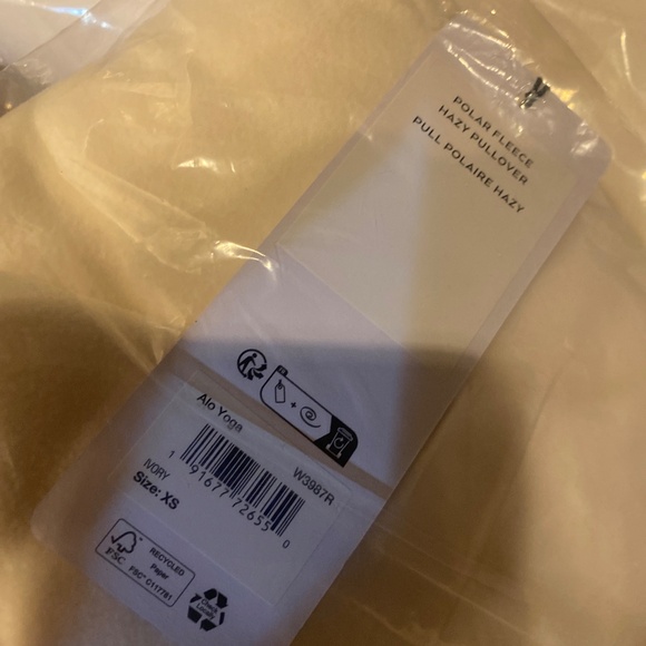 NWT Alo Yoga polar fleece hazy pullover IVORY Size XS - Picture 5 of 6